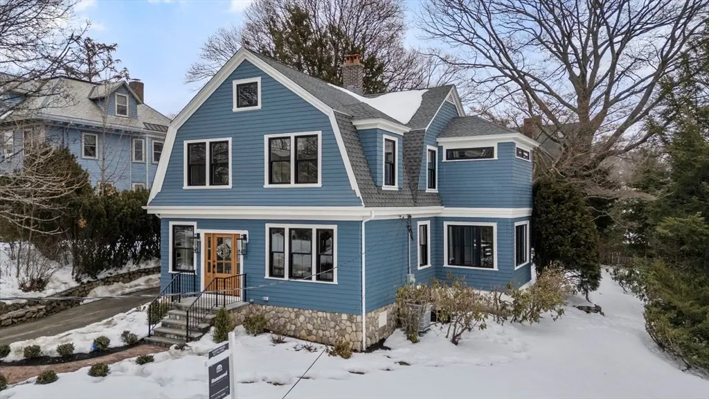 25 Barnard Ave, Watertown, MA 02472 - #1