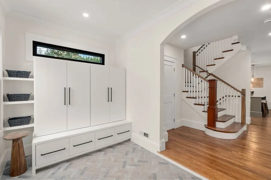 25 Barnard Ave, Watertown, MA 02472 - #2