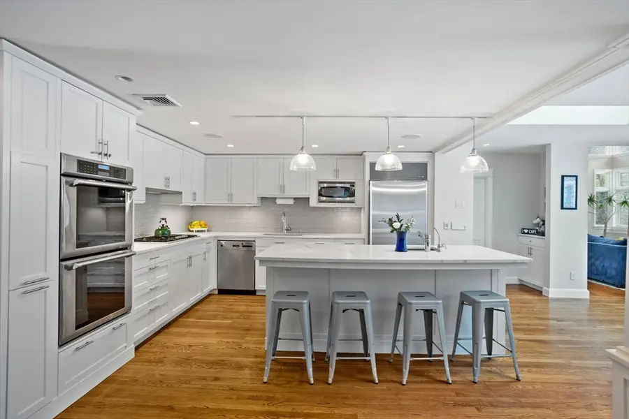 6 Meadowbrook Rd, Wellesley, MA 02481 - #3