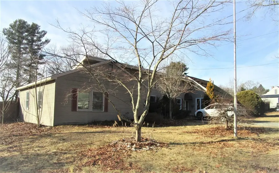 659 Highland St, Northbridge, MA 01534 - #2