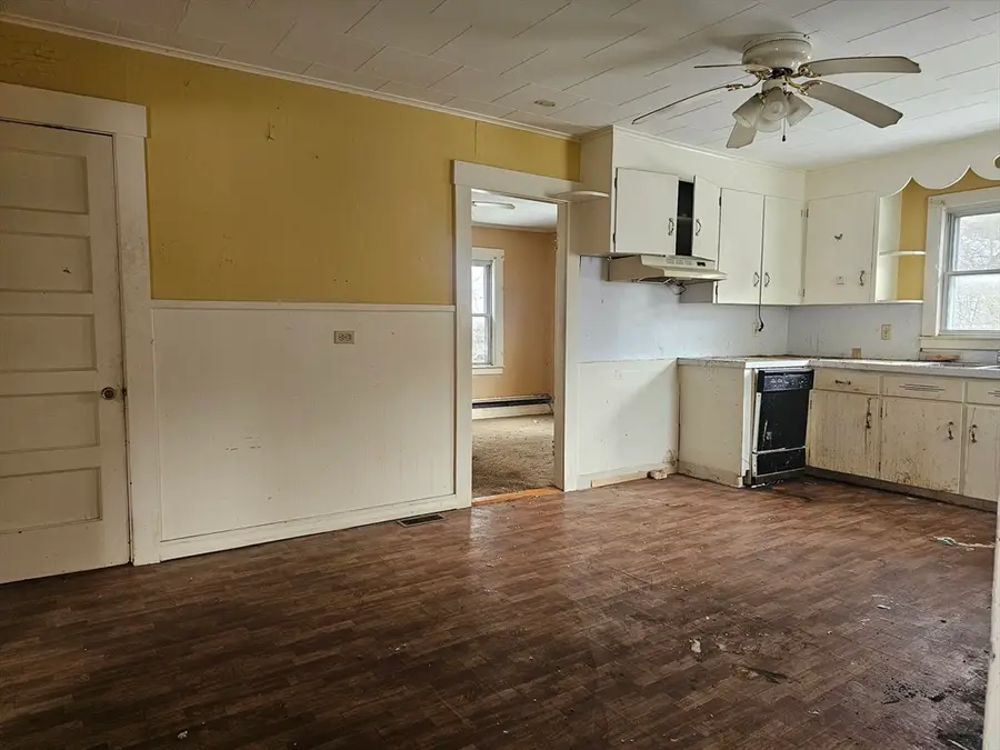 114 Smith St, Athol, MA 01331 - #3