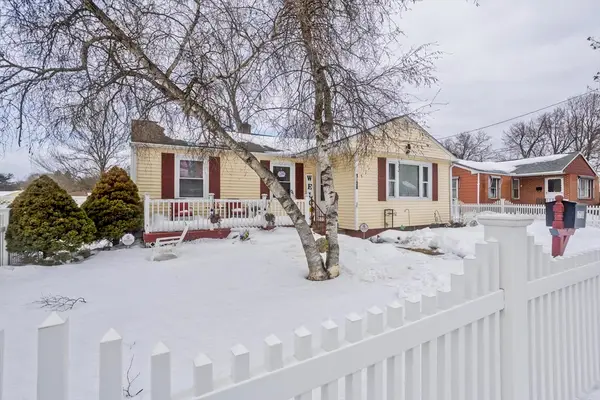 1730 Carew St, Springfield, MA 01104