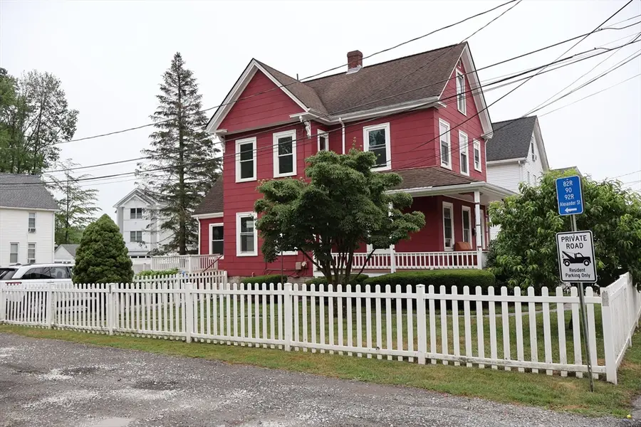 92 Alexander St, Framingham, MA 01702 - #2