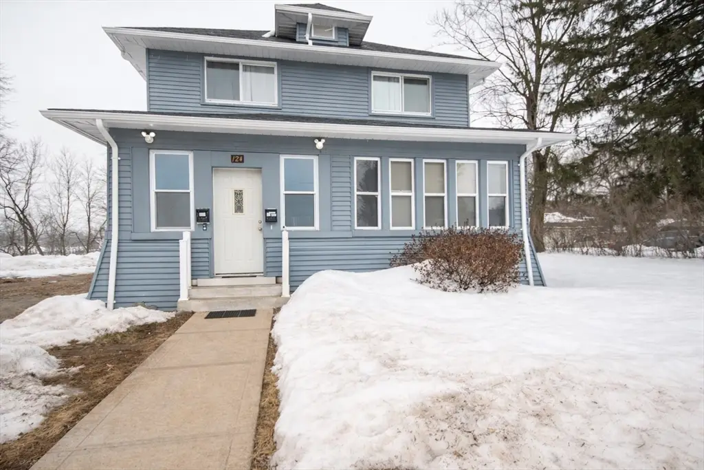 124 Walter St, Chicopee, MA 01013 - #1