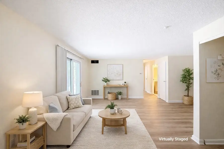 21 Village Rock Ln #4, Natick, MA 01760 - #3