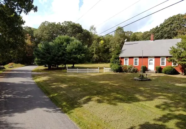 342 Chestnut St, Uxbridge, MA 01569