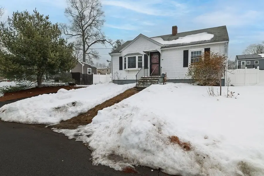 28 Linda St, Abington, MA 02351 - #3