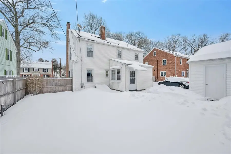 46 Eckington St, Springfield, MA 01108 - #3