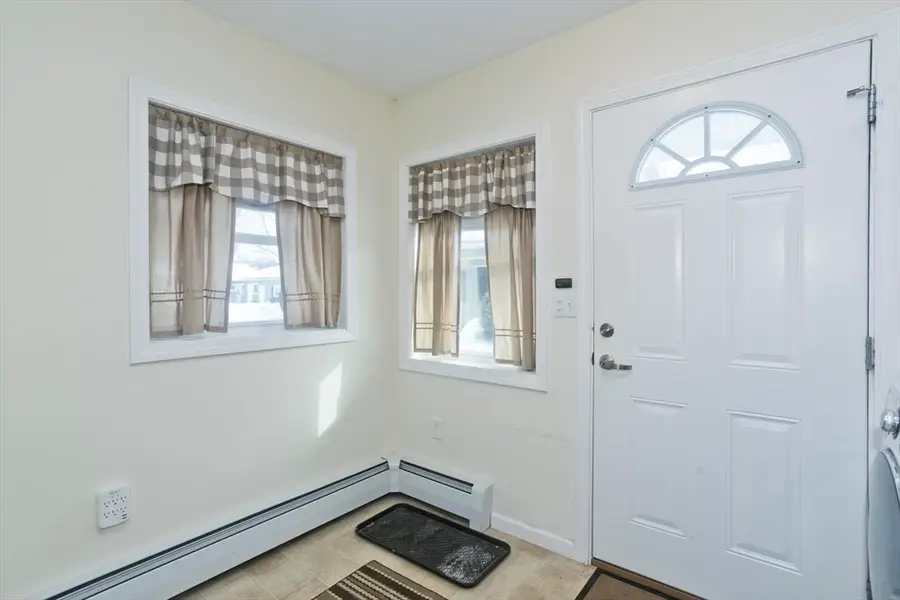 38 Applewood Dr #38, Chicopee, MA 01022 - #2