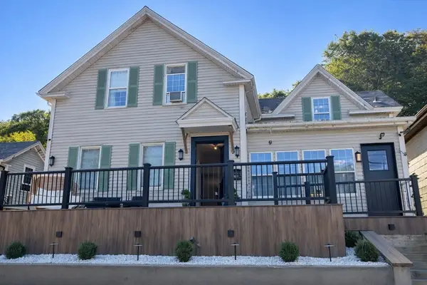 109 Oak St, Clinton, MA 01510