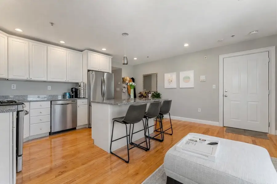 134-136 W 9th St #1, Boston, MA 02127 - #3