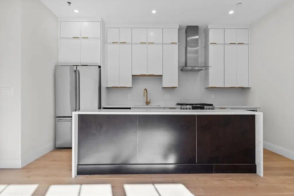 747 Cambridge St #2, Cambridge, MA 02141 - #1