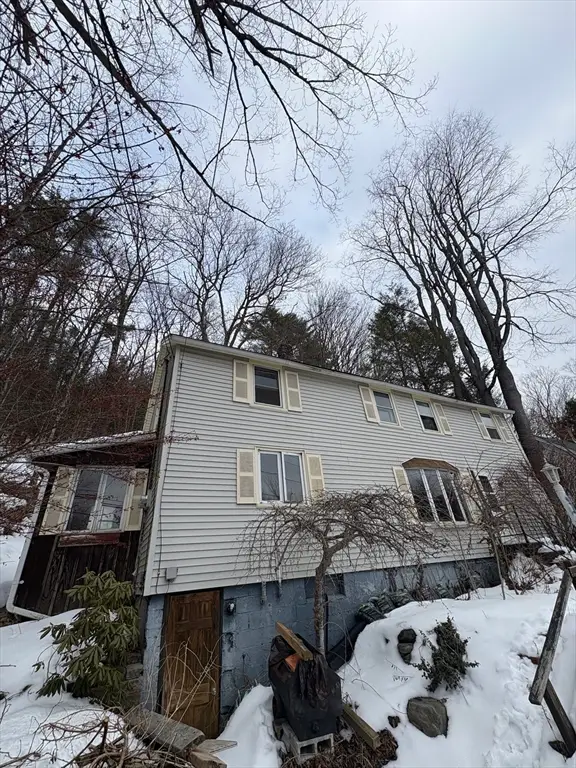 13 Basket St, Huntington, MA 01050 - #2