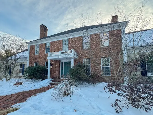 84 White Birch Way, Barnstable, MA 02668