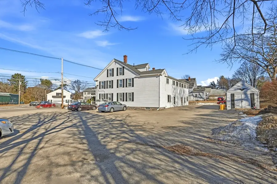 29 Charlton St, Oxford, MA 01540 - #3