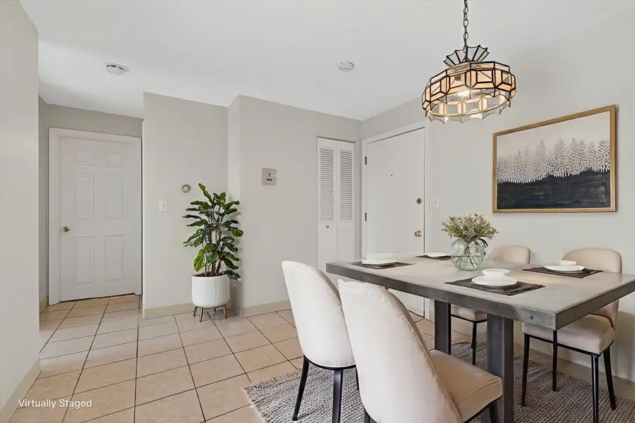 5 Washington St #D4, Reading, MA 01867 - #3