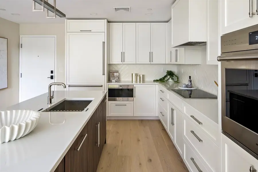 20 Kinmonth Rd #4, Newton, MA 02468 - #3