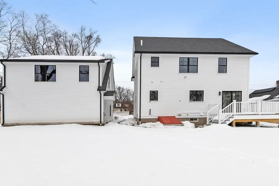 20 Mt Pleasant St, Dracut, MA 01826 - #3