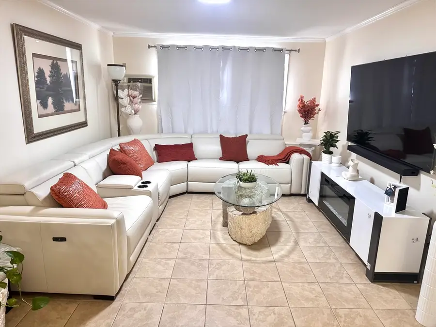 311 Pawtucket Blvd #3, Lowell, MA 01854 - #2