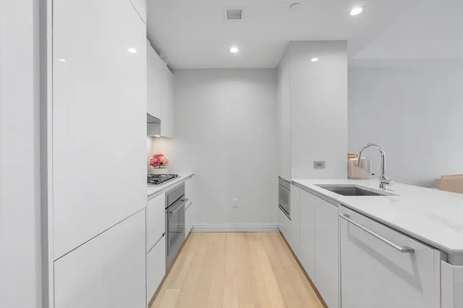 133 Seaport Blvd #1510, Boston, MA 02210 - #3