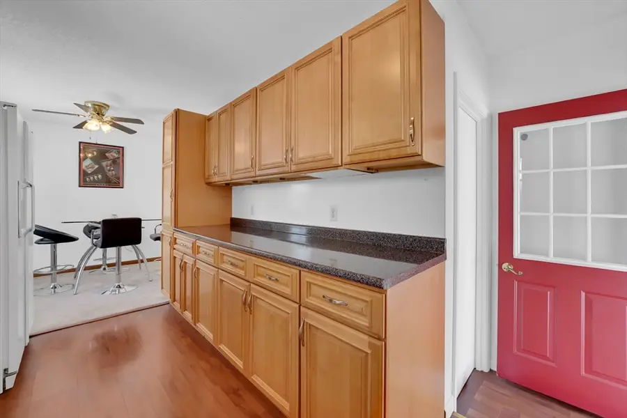 143 Fieldston St, Springfield, MA 01119 - #3