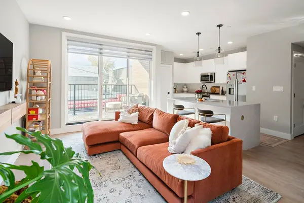 277 Border Street #204, Boston, MA 02128