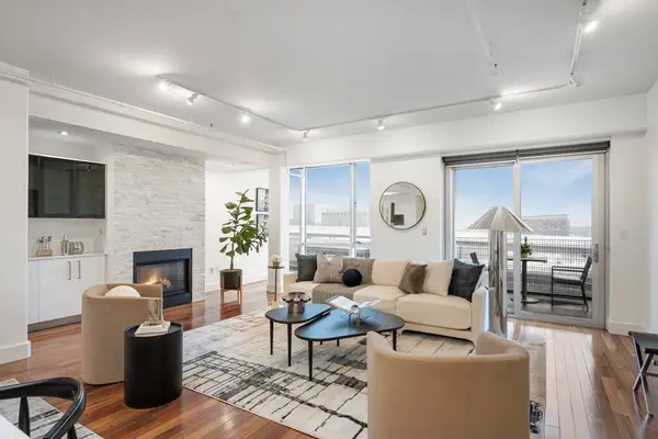 25 Channel Center St #PH201, Boston, MA 02210