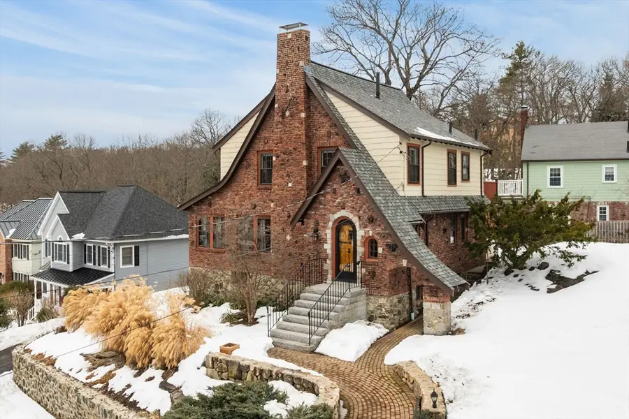 93 Churchill Ave, Arlington, MA 02476 - #2