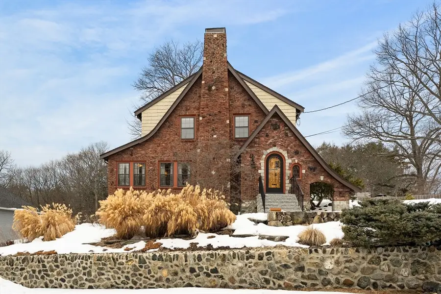 93 Churchill Ave, Arlington, MA 02476 - #3