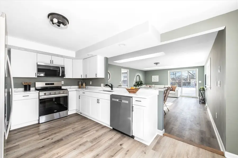 70 Manistee St, Pawtucket, RI 02861 - #3