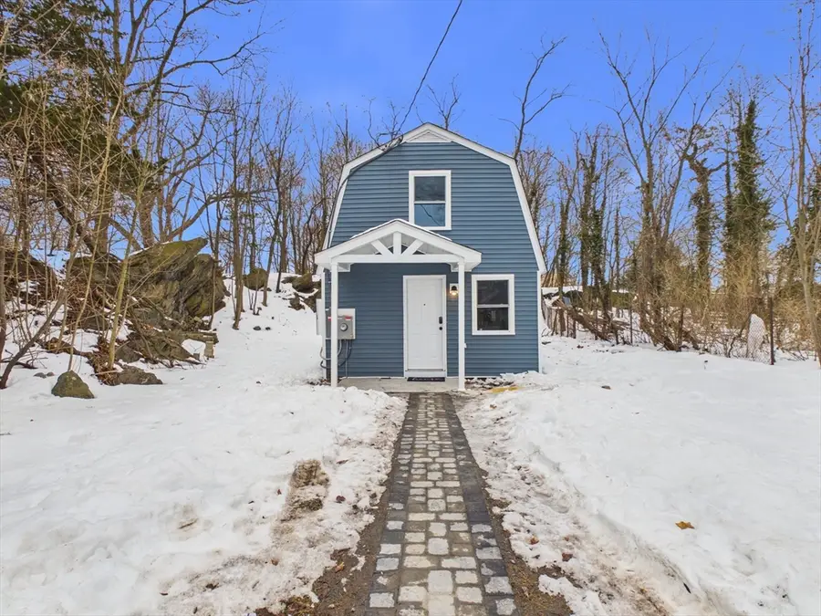 122 Truro St, New Bedford, MA 02745 - #2