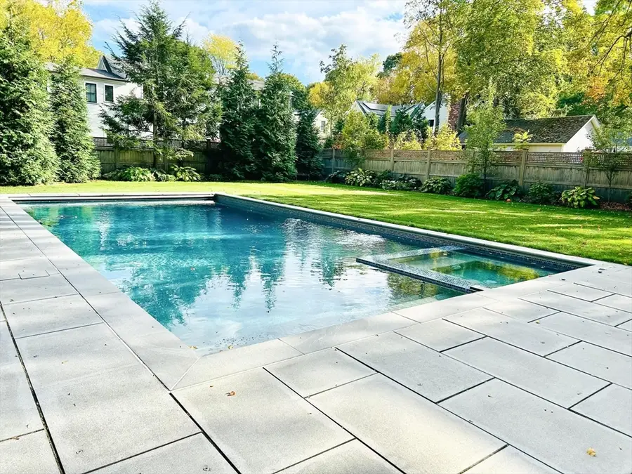 165 Everett St, Concord, MA 01742 - #3