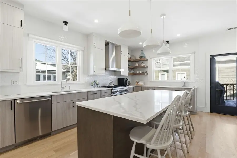 39 Verndale St #39, Brookline, MA 02446 - #3