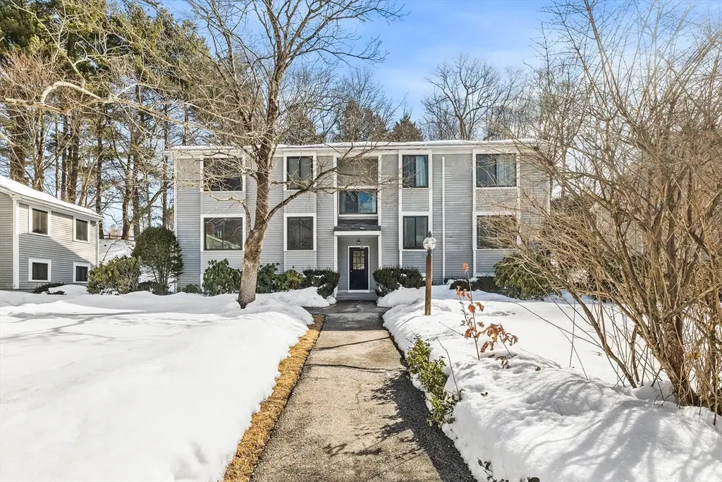 55 Staffordshire Ln #B, Concord, MA 01742 - #1