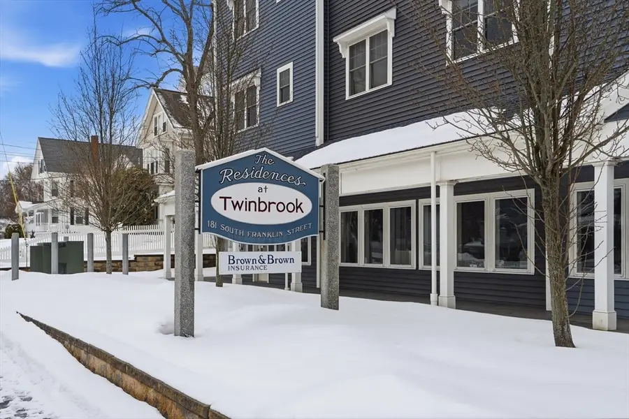 181 S Franklin St #206, Holbrook, MA 02343 - #2