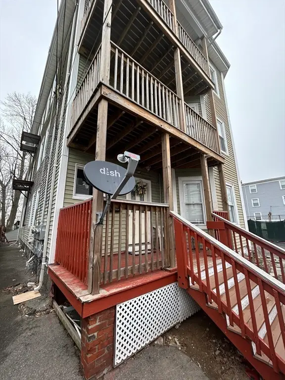 29 Park St, Brockton, MA 02301 - #2