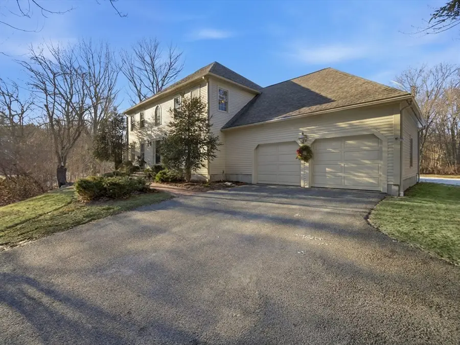 61 Abbott St, North Andover, MA 01845 - #3