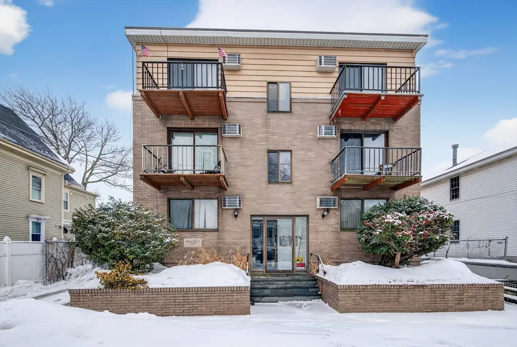 10-16 Stephen St #5, Lynn, MA 01902 - #1