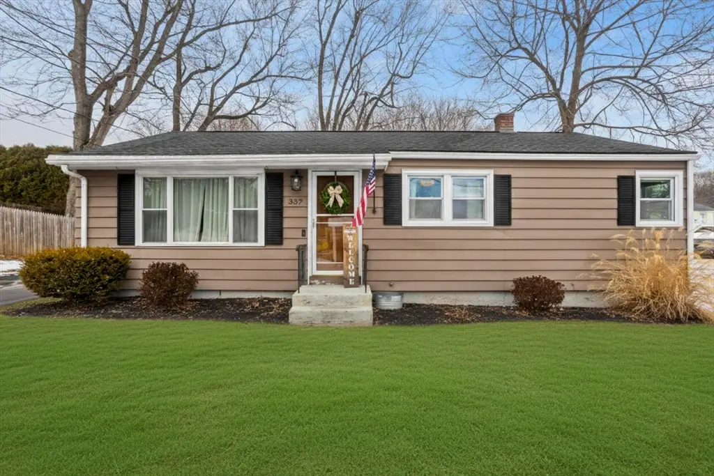 337 Westfield Rd, Holyoke, MA 01040 - #1