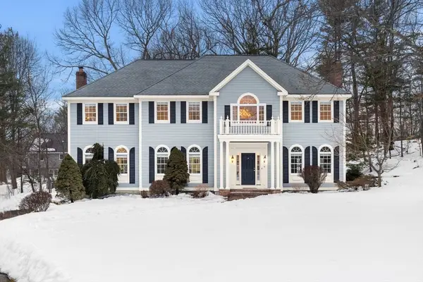 5 Palomino Drive, North Reading, MA 01864