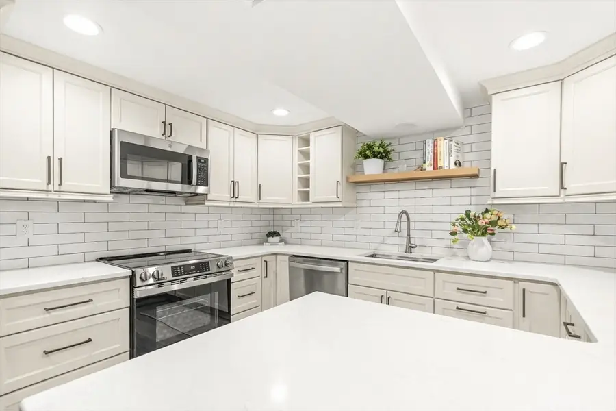 115 Washington Street #2A, Winchester, MA 01890 - #3