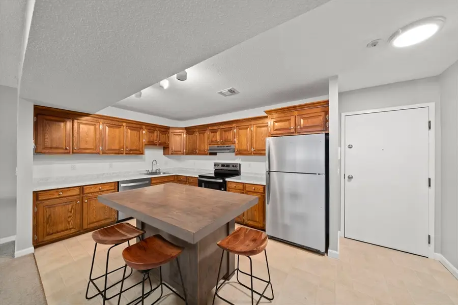 40 Cross Street #1, Quincy, MA 02169 - #2