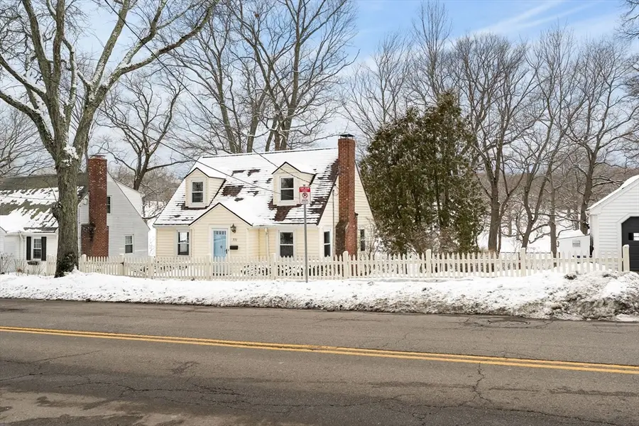 551 Poplar St, Boston, MA 02131 - #3