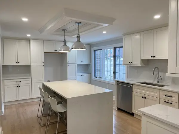 19 Oakland Avenue #19, Needham, MA 02492