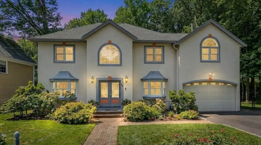 447 Waban Ave, Waban, MA 02468 - #2