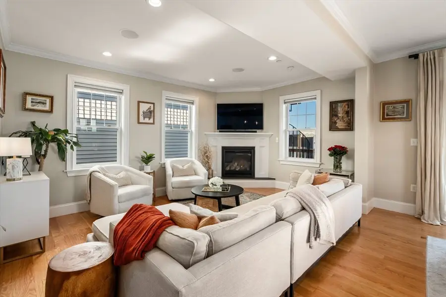 20 Winfield St #3, Boston, MA 02127 - #3