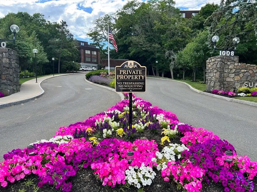 1004 Paradise Rd #1L, Swampscott, MA 01907 - #2