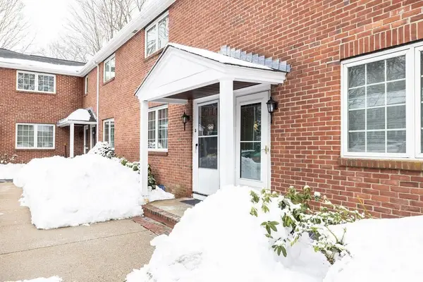 63 Linden Street #6, Wellesley, MA 02482