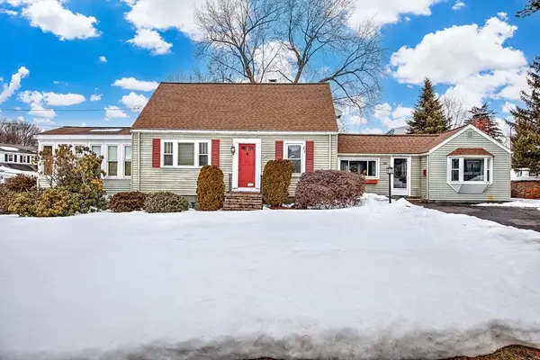 186 Carroll Ave, Westwood, MA 02090