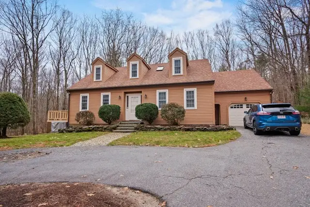 164 Oxford Rd, Charlton, MA 01507 - #1